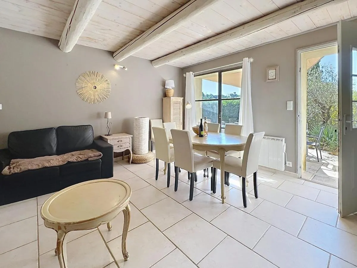 Mazet En Pierres Pour 6 Personnes-3 Chambres-Piscine Puyméras 0*,  Francia